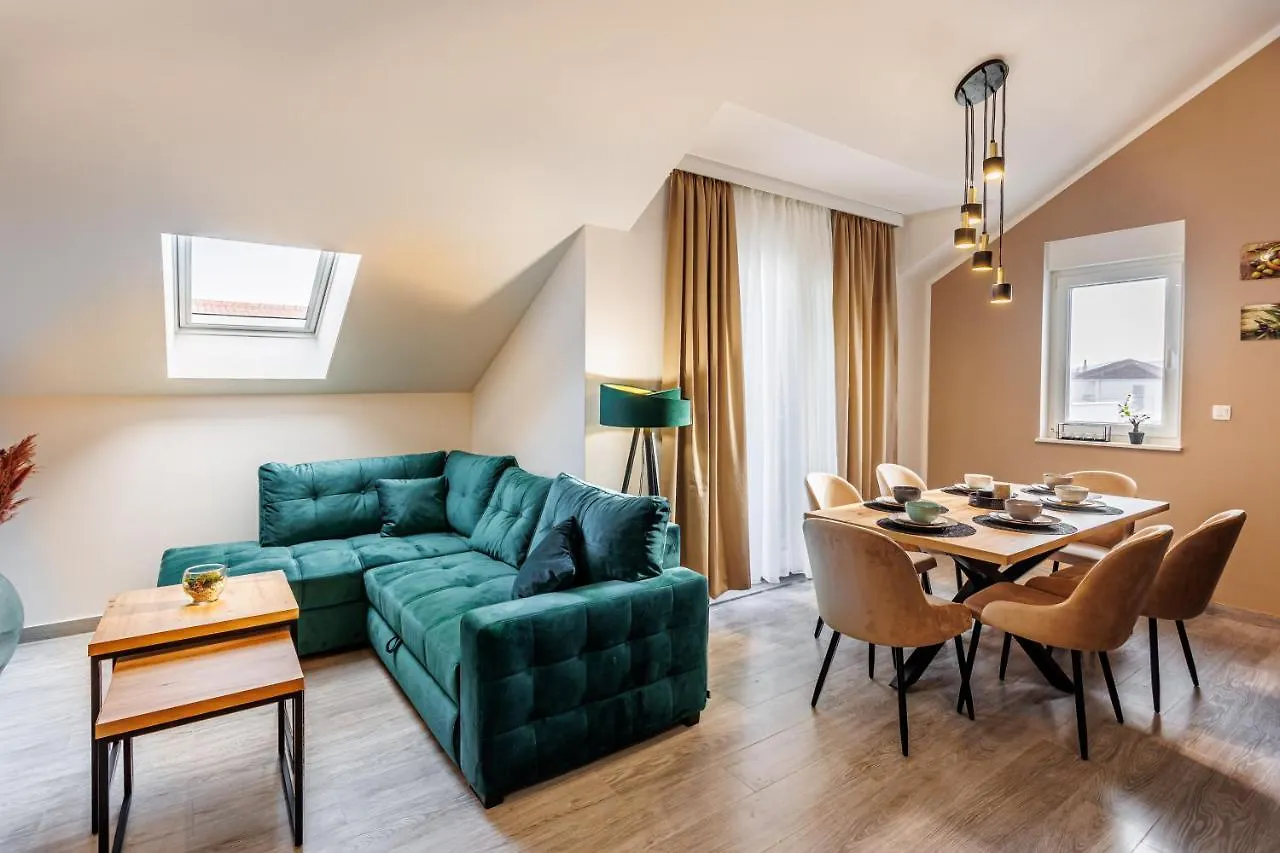 Apartmani Tanita Kastela 0*,  Croatia