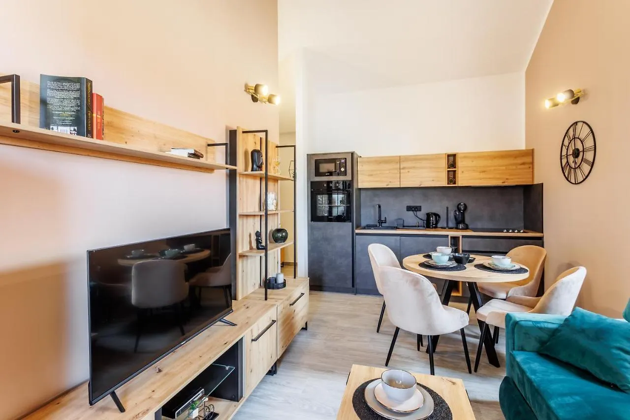 Apartmani Tanita Kastela 0*,